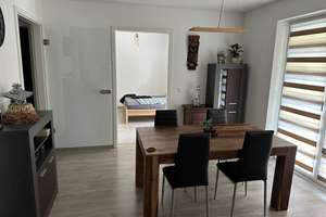 2 Raumwohnung (55m²) mit EBK, Balkon und Blick ins Grüne – Edenkobener Straße 18, 1471 Radeburg – Vorschaubild 2