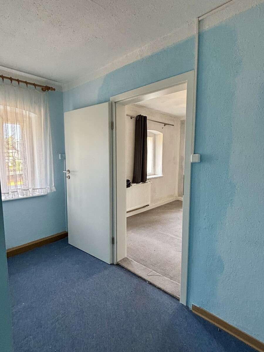 Immobilie in Seifhennersdorf - Großes Wohnhaus mit Ausbaureserven und Nebengelass - Bild 1