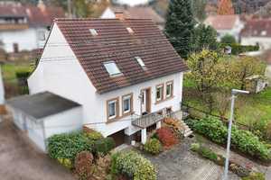 +++Freistehendes, gepflegtes Ein-bis Zweifamilienhaus mit sonnigem Gartengrundstück, Photovoltaik... – Südwestpfalz (Kreis) – Vorschaubild 3