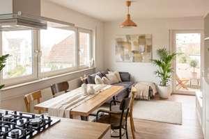 Charmante 2-Zimmer-Wohnung in Frankfurt-Bornheim – 5. Obergeschoss, Aufzug, Balkon & Ausblick