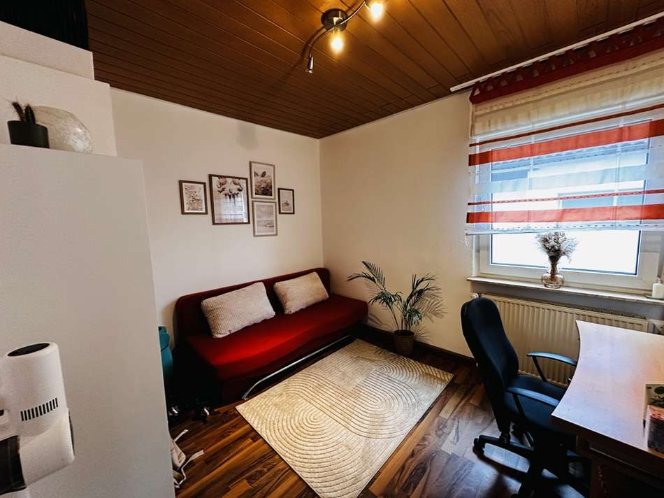 Büro EG