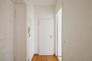 Kompakte 1-Zimmer-Wohnung mit Westbalkon in Friedrichshain – Bödikerstraße 8, 10245 Friedrichshain, Berlin – Vorschaubild 4