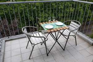 Provisionsfrei...Helle 2-Zimmer Wohnung im 5. OG mit Balkon und Garage in Saarbrücken – Die vollständige Adresse der Immobilie erhältst du vom Anbieter., 66111 St. Johann, Saarbrücken – Vorschaubild 4