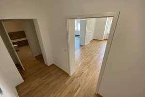 3-Zimmer-Wohnung mit prachtvoller Fassade inkl Stellplatz - ERSTBEZUG – Geibelstr. 22, 63450 Main-Kinzig-Kreis – Vorschaubild 2
