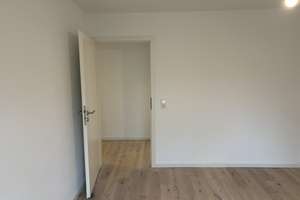 sanierter Wohntraum im DG – Bunsenstraße 12, 45145 Holsterhausen, Essen – Vorschaubild 5