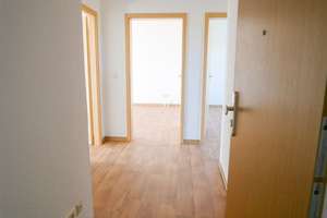 Charmante 3-Raumwohnung sucht liebenswerte Mieter – 39110 Stadtfeld West, Magdeburg – Vorschaubild 2