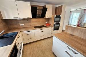 Wo Familienglück wohnt: Charmantes Reihenmittelhaus mit Garten – Die vollständige Adresse der Immobilie erhältst du vom Anbieter., 87600 Kaufbeuren (Kernstadt), Kaufbeuren – Vorschaubild 4