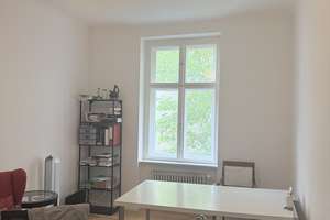 Gut geschnittene 2-Zimmerwohnung mit Dielenboden und Nähe zum Schlosspark Charlottenburg – Die vollständige Adresse der Immobilie erhältst du vom Anbieter., 10589 Charlottenburg, Berlin – Vorschaubild 3