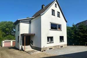 Attraktive Kapitalanlage! Zentrale Lage! Ausbaureserve! Garten! – Die vollständige Adresse der Immobilie erhältst du vom Anbieter., 32699 Extertal – Vorschaubild 1