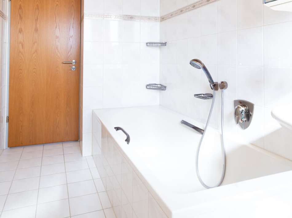Tageslicht - Bad mit Wanne