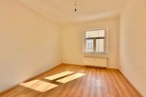 Gepflegte 2-Zimmer-Hochparterrewohnung mit Tageslichtbad und Garage – Dresdner Straße 236, 1640 Coswig – Vorschaubild 2