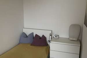 Geräumige Wohnung mit eineinhalb Zimmern zur Miete in Hannover – Vahrenheider Markt 8, 30179 Vahrenheide, Hannover – Vorschaubild 4