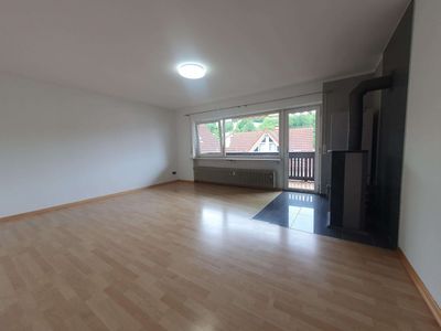 Vermietung 3,5-Zimmer-Wohnung mit Balkon und Garage