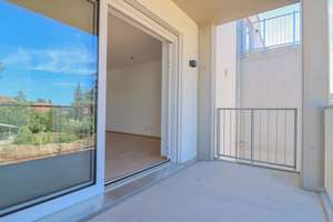 **Lichtdurchflutete 2-Zimmer-Wohnung mit Balkon** – Donaustaufer Straße 44, 93059 Reinhausen, Regensburg – Vorschaubild 7