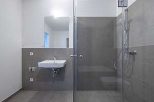 Kompakte 1-Zimmer-Wohnung mit Einbauküche zum Erstbezug | kurzfristig verfügbar – Moltkestraße 31, 40477 Pempelfort, Düsseldorf – Vorschaubild 27