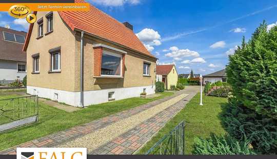 Bild von Provisionsfrei. Familienfreundliches Einfamilienhaus mit schöner Terrasse und Doppelgarage!
