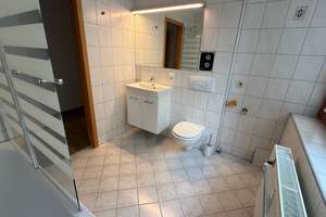 Nachmieter ab 1.10. gesucht ! Moderne EBK - Tageslichtbad - im 1.OG ! – Zeißstraße 74, 9131 Hilbersdorf, Chemnitz – Vorschaubild 7