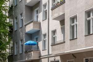 Sicherheit im hohen Alter: Mit vermieteter 2-Zimmer-Wohnung nahe Sonnenallee – Lenaustraße 18, 12047 Neukölln (Ortsteil), Berlin – Vorschaubild 2