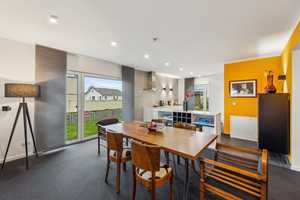 Moderner Bungalow mit offener Küche, Doppelgarage und tollem Ausblick – Kulmbach (Kreis) – Vorschaubild 11