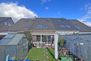 Zentrumsnah wohnen in Rheinberg – Reihenmittelhaus mit fünf Zimmern und Hobbyraum! – Die vollständige Adresse der Immobilie erhältst du vom Anbieter., 47495 Rheinberg – Vorschaubild 4