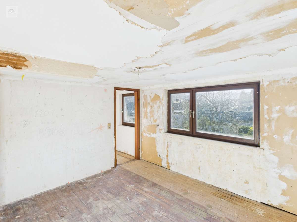 Immobilie in Adenau - Solides Handwerkerobjekt sucht Ideengeber! - Bild 1