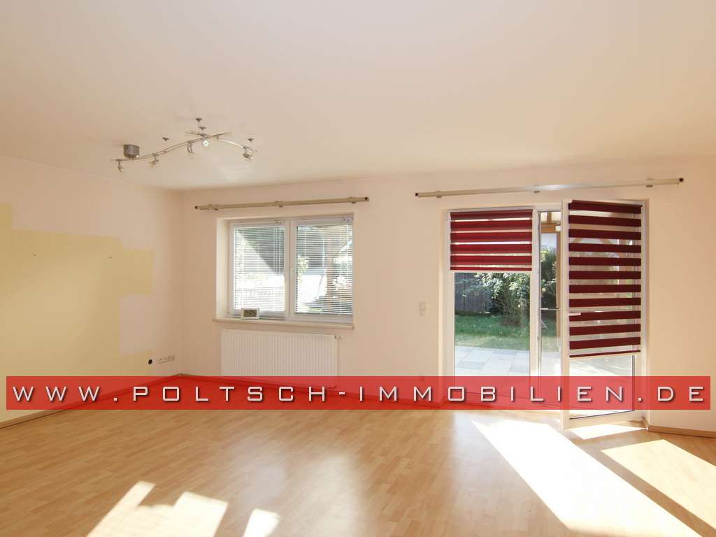 Immobilie in Bad Köstritz - Doppelhaushälfte mit Terrasse und Keller in ruhiger Lage von Bad Köstritz, BJ 2002 - Bild 2