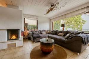 Doppelhaushälfte in Stuttgart-Stammheim: 145 m² Wohnfläche, Kamin, Garten & Garage – Die vollständige Adresse der Immobilie erhältst du vom Anbieter., 70439 Stammheim-Süd, Stuttgart – Vorschaubild 3