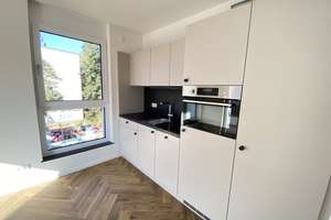 Heller Süd-Balkon direkt zwischen Marktplatz Adlershof und S-Bahn, mit EBK! – Florian-Geyer-Str 111, 12489 Adlershof, Berlin – Vorschaubild 7