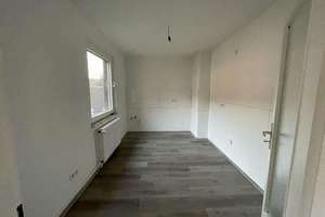 Frisch sanierte Etagenwohnung zu vermieten! – Heinestraße 16, 46117 Osterfeld-Ost, Oberhausen – Vorschaubild 4