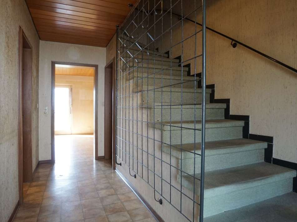 Treppe zum Obergeschoss
