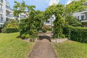 Barrierefreie 2-Zimmer-Wohnung mit Sonnenbalkon & TG-Stellplatz in gepflegter Seniorenresidenz – Die vollständige Adresse der Immobilie erhältst du vom Anbieter., 50996 Rodenkirchen (Ortsteil), Köln – Vorschaubild 6