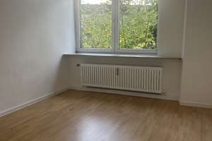 🏠 Frisch renovierte 2-Zimmer-Wohnung in ruhiger Hinterhauslage – zentral in Köln-Mülheim – Bergisch Gladbacher Straße 109, 51065 Mülheim (Ortsteil), Köln – Vorschaubild 2