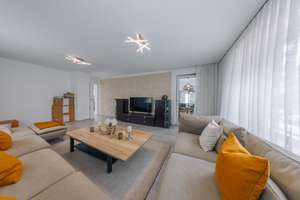 Ihre private Oase, lichtdurchflutetes EFH mit Pool und Gartenparadies sofort frei! VB! – Die vollständige Adresse der Immobilie erhältst du vom Anbieter., 86179 Haunstetten-Süd, Augsburg – Vorschaubild 3