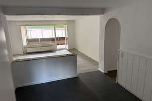 Stilvolle, modernisierte 3-Zimmer-Erdgeschosswohnung mit Balkon in Gelsenkirchen – Breslauer Straße 12, 45881 Schalke, Gelsenkirchen – Vorschaubild 2