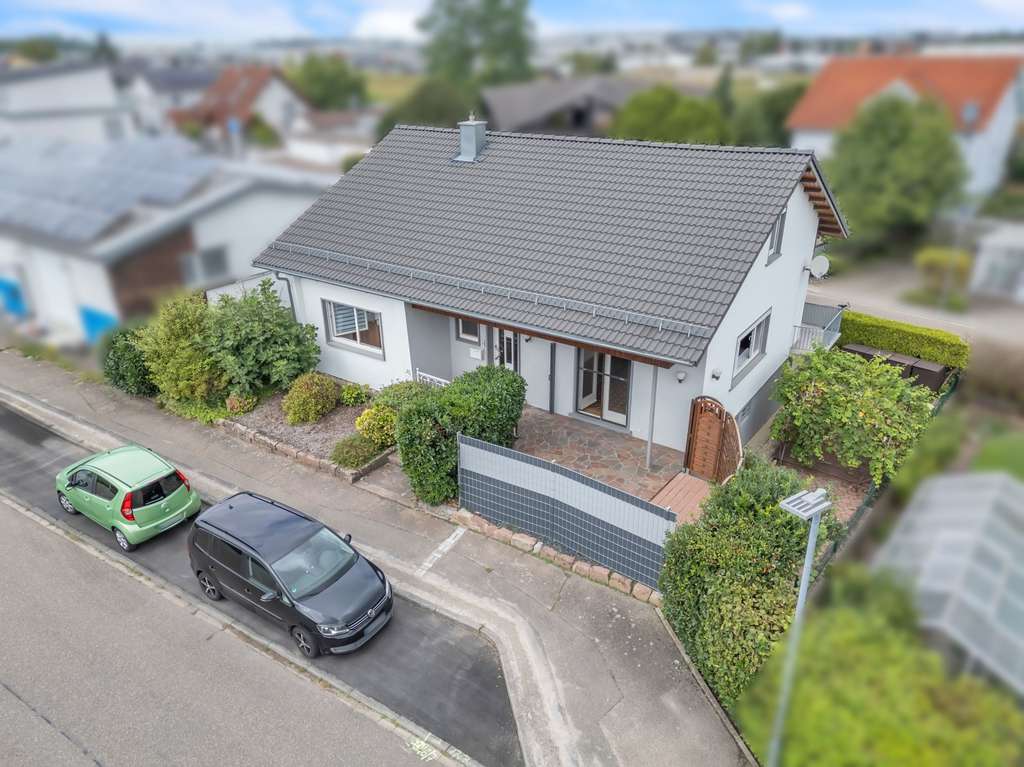 Immobilie in Kuppenheim - Wohntraum für die Familie - Freistehendes Einfamilienhaus mit kleiner Büroeinheit / ELW - Bild 3