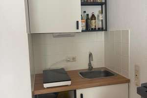 Gemütliche 1-Zimmer-Wohnung mit Terrasse, neuer Küche und Stellplatz – ideal für Studenten und Beruf – Ohmstraße 11, 97076 Grombühl, Würzburg – Vorschaubild 2