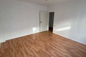 Moderne 2- Zimmer Altbauwohnung mit Balkon *nur schriftl. Anfragen* – Iltisstrasse 5, 24143 Kiel – Vorschaubild 7