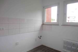 Gut aufgeteilte 2-Zimmer-Wonung mit Balkon in grüner Lage! – Am Teichstück 42, 45309 Schonnebeck, Essen – Vorschaubild 3