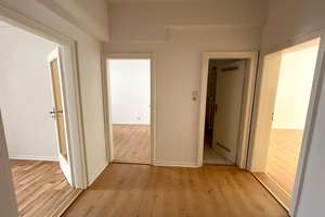 Wohnen mitten im Zentrum: Gepflegte 2-Zi.-Wohnung mit Balkon – Die vollständige Adresse der Immobilie erhältst du vom Anbieter., 27568 Mitte, Bremerhaven – Vorschaubild 4