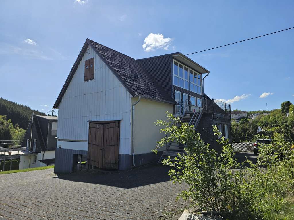 Immobilie in Freudenberg - Mehrfamilienhaus in Zentrumsnaher Lage - Bild 2