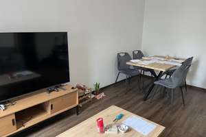 2-Zi-Wohnung, zentral gelegen an der offenen gelegten Lutter, WG-geeignet – Ravensberger Straße 10 B, 33602 Mitte, Bielefeld – Vorschaubild 2