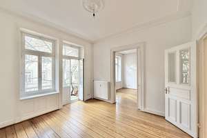 Traumhafte 4,5-Zimmer-Altbauwohnung in direkter Nähe zur Außenalster – Die vollständige Adresse der Immobilie erhältst du vom Anbieter., 20099 St. Georg, Hamburg – Vorschaubild 5