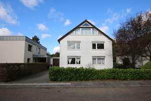 Seltene Rarität: 2 bis 3-Parteienhaus oder Zuhause für die Großfamilie mit Garten in Lövenich – Die vollständige Adresse der Immobilie erhältst du vom Anbieter., 50859 Lövenich, Köln – Vorschaubild 2