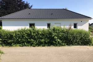 Haus zur Miete - Neubau Bungalow zum Erstbezug in Hüllhorst / Ahlsen am Fuße des Wiehengebirges – Minden-Lübbecke (Kreis) – Vorschaubild 1
