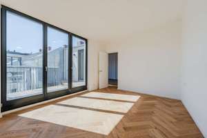 moderne 3 Zimmer Dachgeschosswohnung – Die vollständige Adresse der Immobilie erhältst du vom Anbieter., 13347 Gesundbrunnen, Berlin – Vorschaubild 2