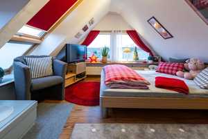Charmantes Einfamilienhaus mit eigenem Garten in zentraler, ruhiger Lage – Nordfriesland (Kreis) – Vorschaubild 25