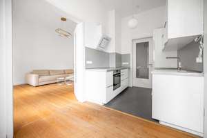 ⭐️ Wohn-Traum am Roseneck: Charmante & Sanierte 2 Zi- Wohnung mit hohen Decken, EBK & Parkett – Die vollständige Adresse der Immobilie erhältst du vom Anbieter., 14199 Schmargendorf, Berlin – Vorschaubild 4