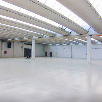 ca. 3.490 m² Produktions- und Lagerflächen zu vermieten