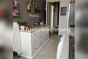 Tauschwohnung: Wunderschöne 2 Zimmer Whg (WG-geeignet) mit zwei Balkonen