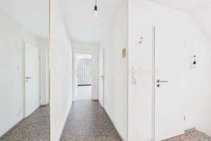 Familienfreundliche Doppelhaushälfte auf Erbpachtgrundstück in F-Goldstein: 5 Zimmer, Garten, Garage – 60529 Schwanheim, Frankfurt am Main – Vorschaubild 12